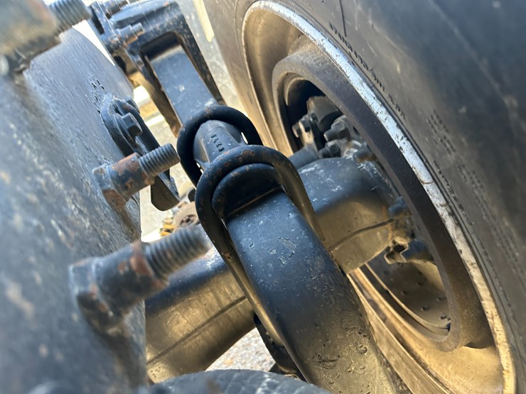 1998-volvo-vn-image-19