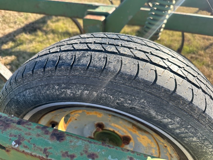 #35833-•-16'-chisel-plow-image-6