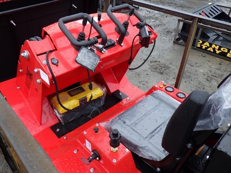 2025-agt-sda-140t-skid-steer-tracked-loader-image-12