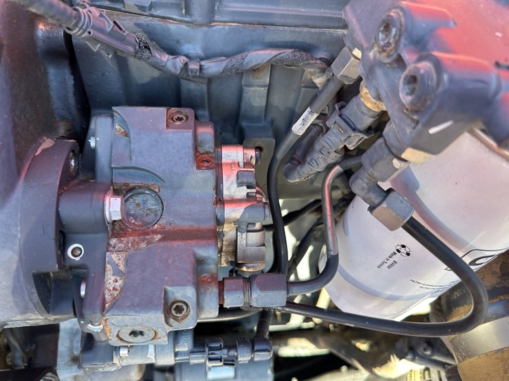 #35797-•-2011-case-7120-combine-image-88