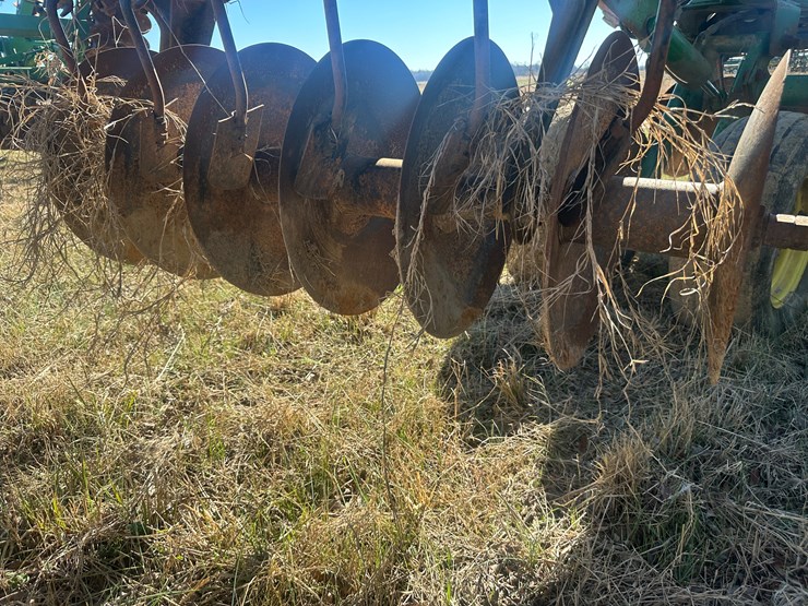 john-deere-27-image-18