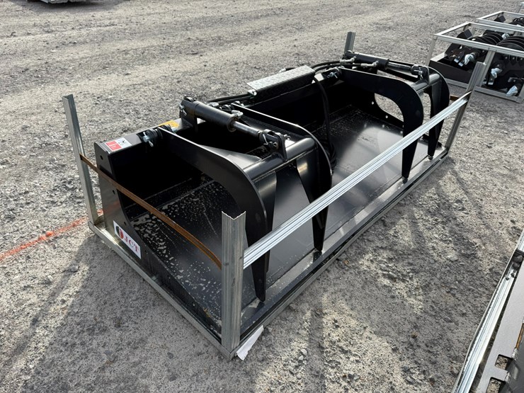 #2083-•-unused-jct-80"-skid-steer-grapple-bucketinv#-36014-image-4