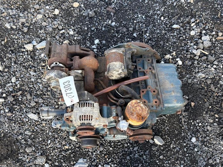 kubota-d1105-diesel-engine-image-4