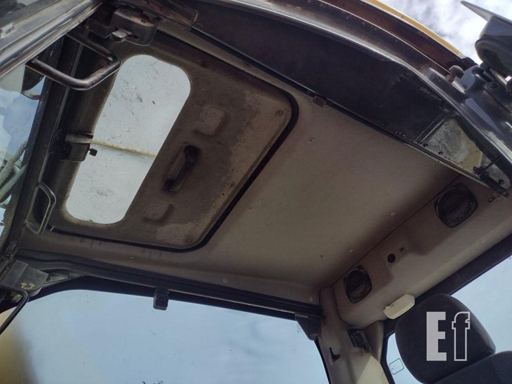 2009-komatsu-pc138us-lc-8-image-15