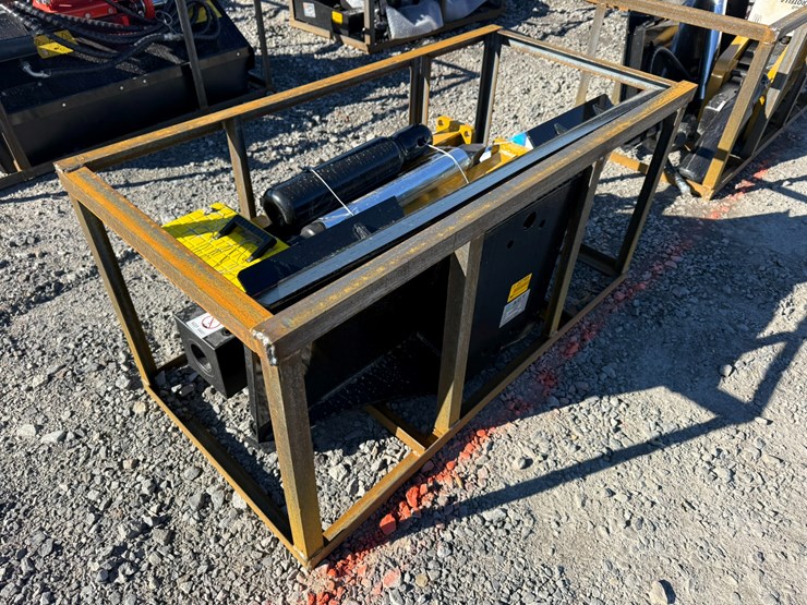 #22795-•-unused-agt-sshh680-skid-steer-hydraulic-breaker-sshh68025111502d-image-2