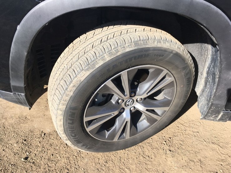 2019-toyota-highlander-image-12