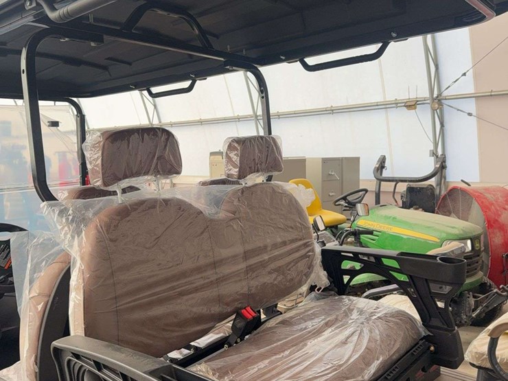 electric-40-volt-golf-cart-4-seater-image-5