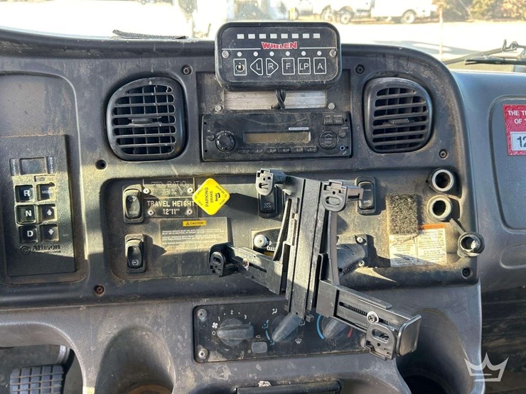 2013-freightliner-m2-106-altec-ta45m-44ft.-insulated-bucket-truck-image-17