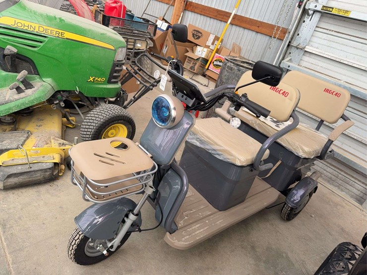 high-end-mini-golf-cart--2-seater-image-3