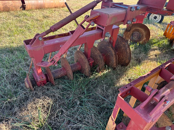 #35840-•-tandem-levee-plow-w/seed-box-image-18