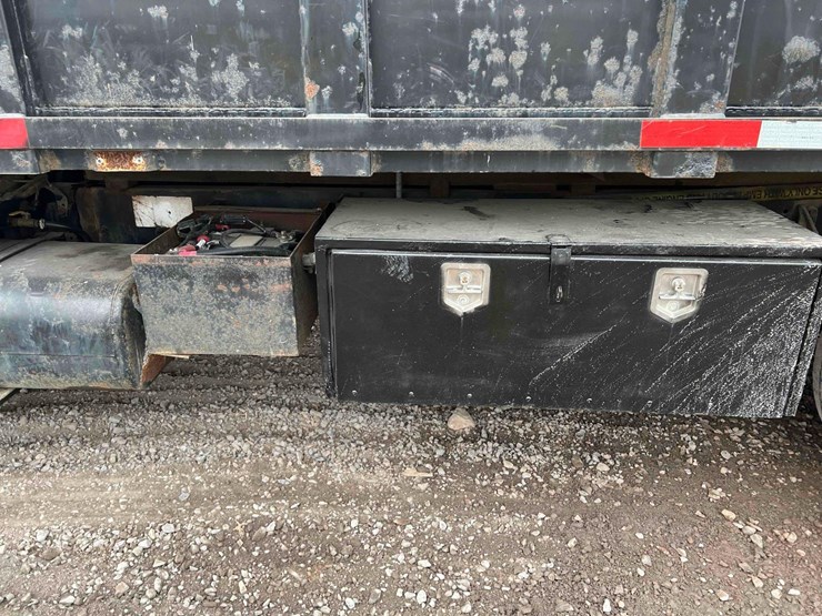 2008-ford-f650-xl-image-16