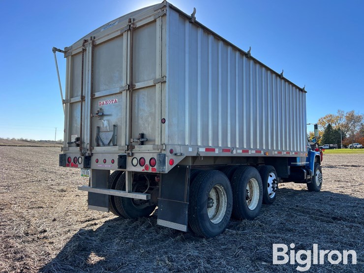 1983-international-f1954-tri/a-grain-truck-image-5