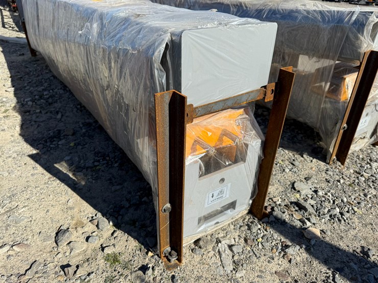 #33672-•-unused-10,000lb-two-post-lift-image-9