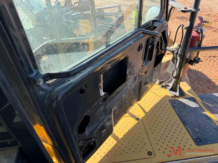 2019-komatsu-hm400-5-image-43