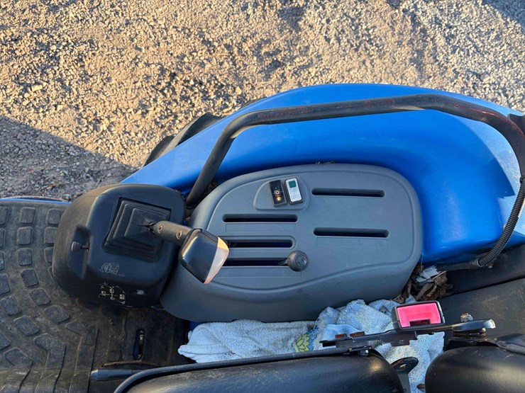 new-holland-tc35d-image-15