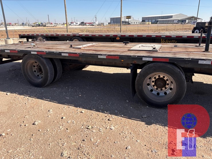 2012-fontaine-step-deck-image-5