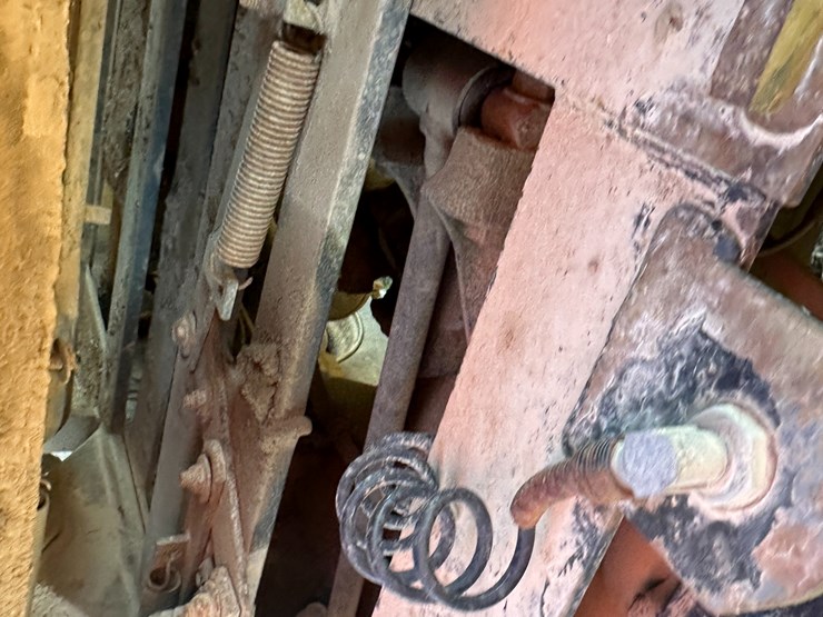 1997-caterpillar-10-image-25