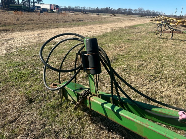 john-deere-32-image-32