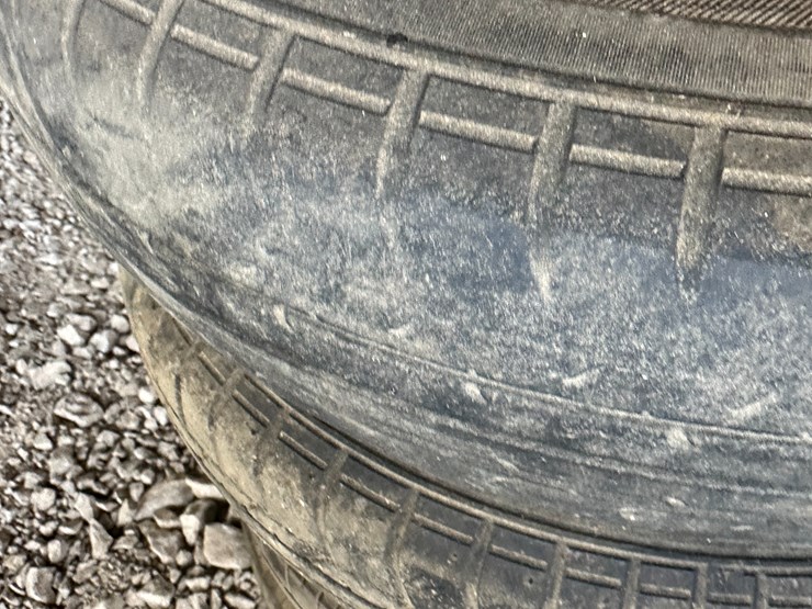 #35877-•-lot-of-(4)-yokohama-145/80r18-tires-&-rims-image-5