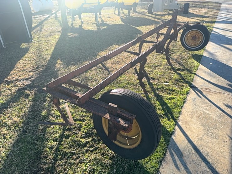 pittsburgh-4-row-cultivator-with-gauge-wheels-image-8