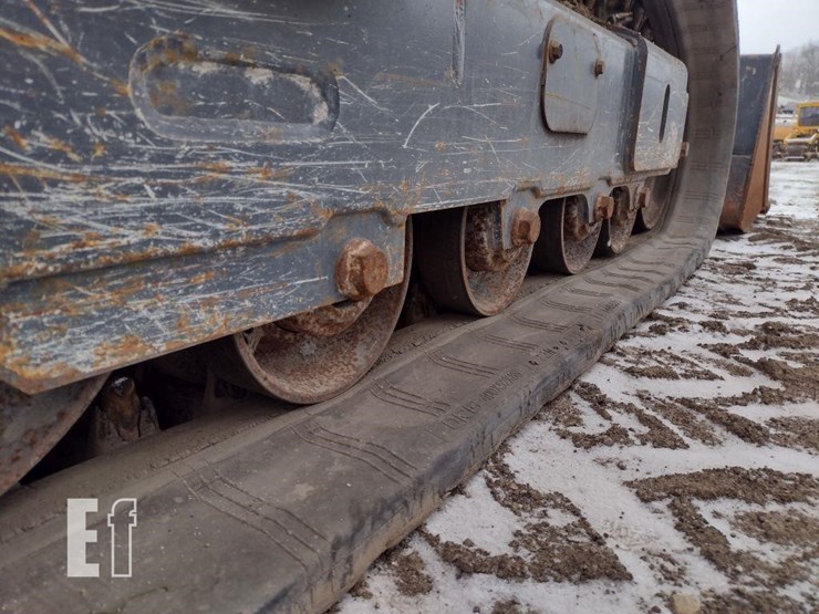 2021-deere-325g-image-31