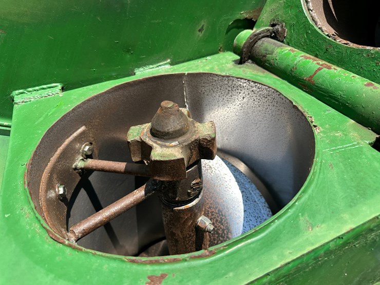 #35812-•-brent-grain-cart-image-19