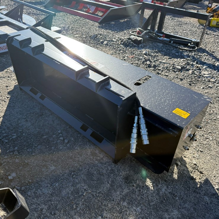 #2059 • Unused JCT 6' Skid Steer Rotary CutterINV# 35993