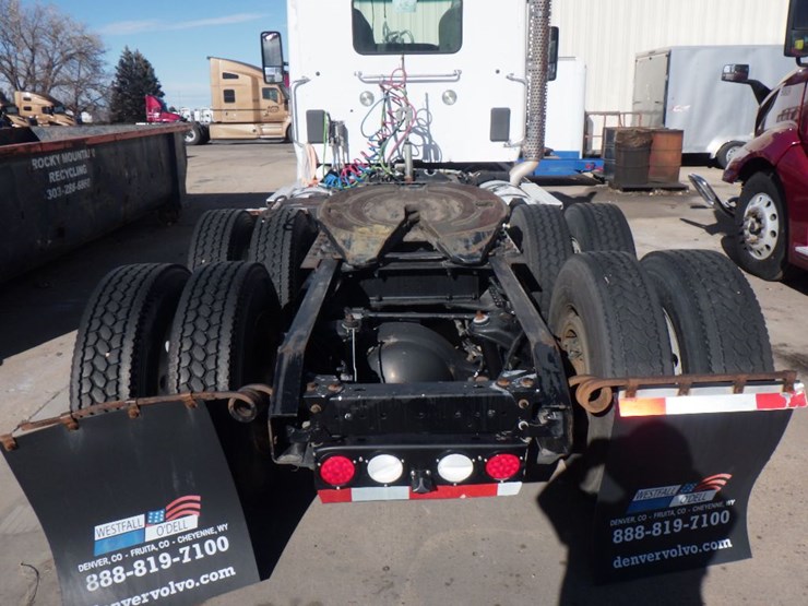 2016-kenworth-t880-image-8