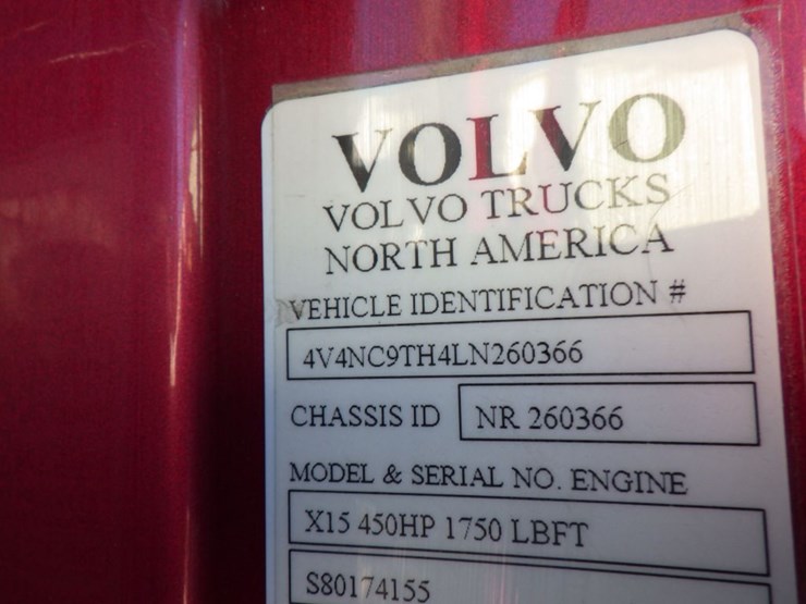 2020-volvo-vnl-760-image-23