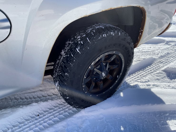 2012-chevrolet-colorado-image-15