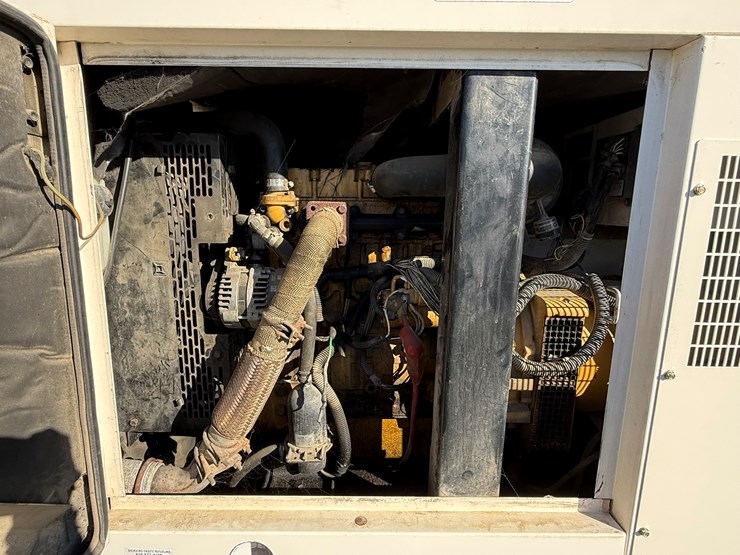 2007-caterpillar-xq20-image-19