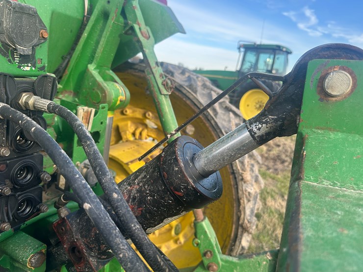 1999-john-deere-8400t-image-25