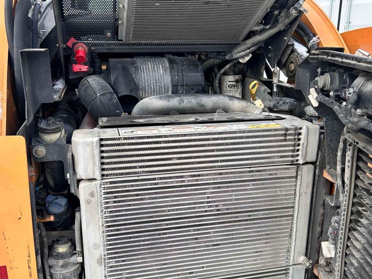 2021-case-tv450b-image-15