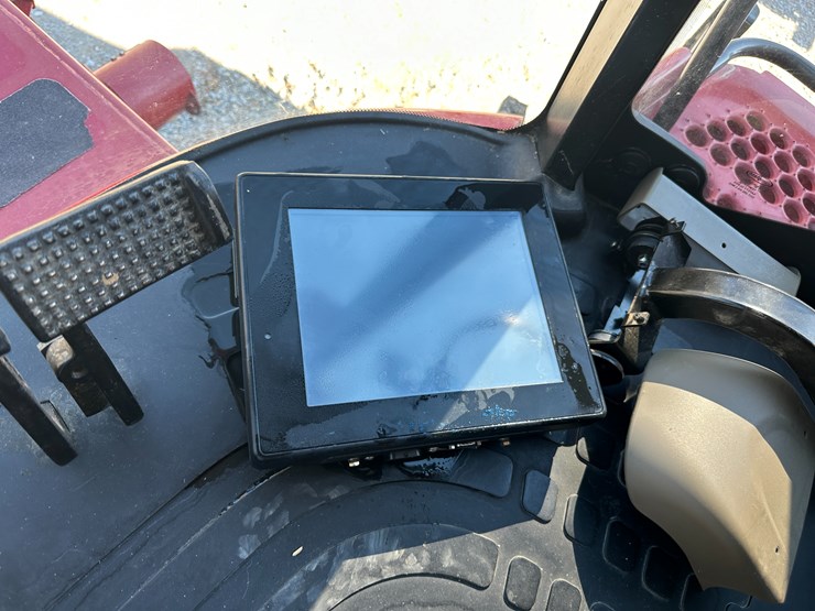 #35797-•-2011-case-7120-combine-image-111