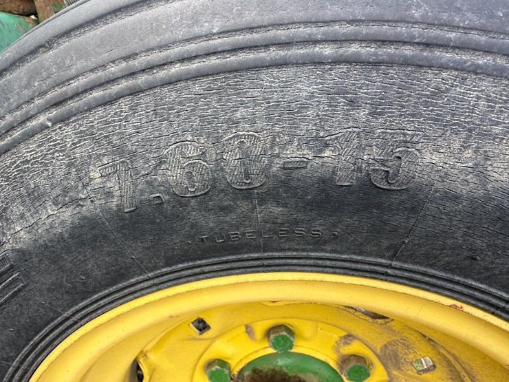 john-deere-520-image-5