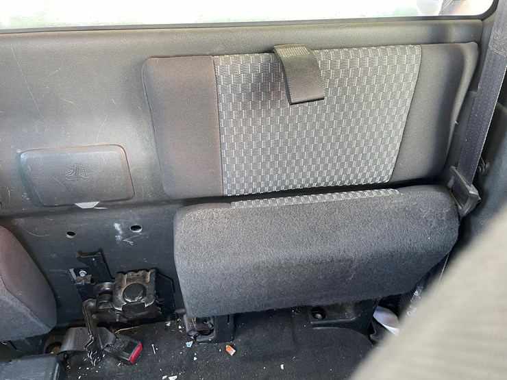 2012-chevrolet-colorado-image-25