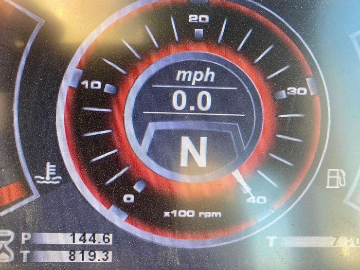 manitou-mht-10230-50k-lb.-telehandler-image-3