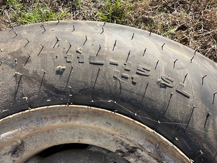 #36276-•-alliance-11l-15-tire-&-rim-image-3