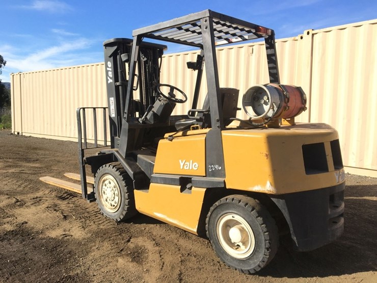 yale-gtp080lfnua088-industrial-forklift,-image-4