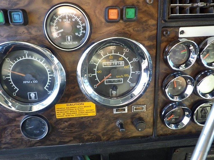 kenworth-14'-t/a-dump-truck-image-25