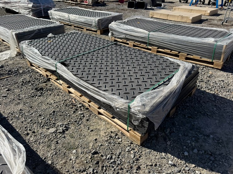 #33664-•-lot-of-ground-protection-mats-image-1