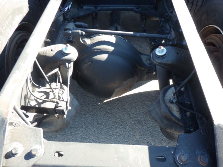 2016-kenworth-t680-image-8