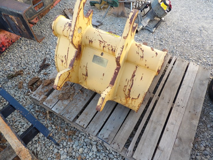 john-deere-24-image-3