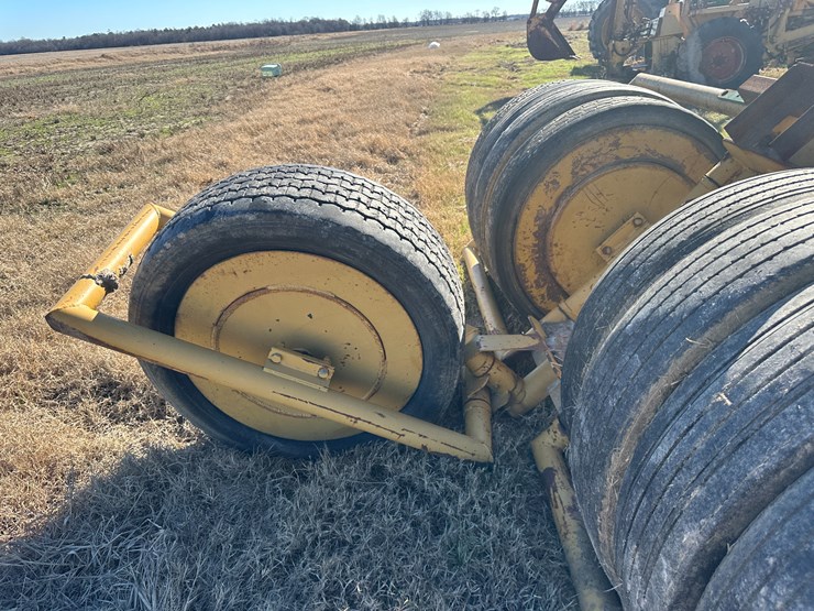 #35253-•-levee-hog-levee-squeeze-w/seeder-and-wheel-type-levee-packer-image-41