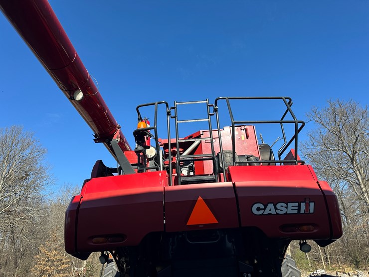 #35797-•-2011-case-7120-combine-image-19