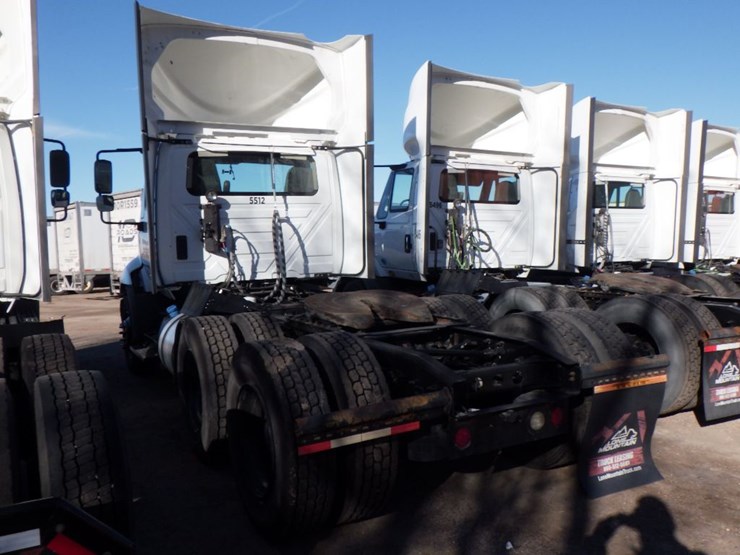 2017-international-prostar-image-12