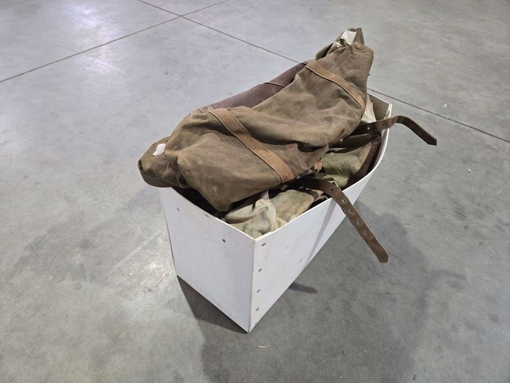 (2)-boxes-of-hay-sacks-with-leads-and-rope-image-3