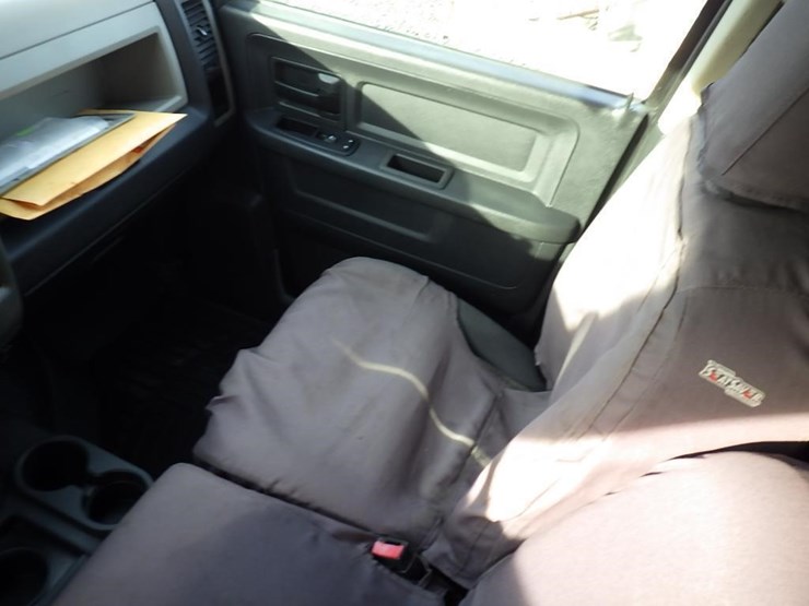 2010-dodge-2500-image-27