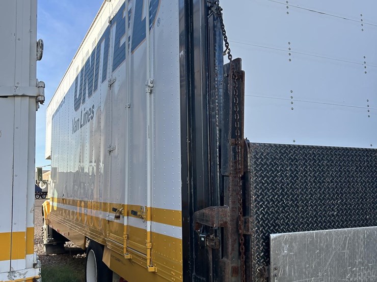 2001-international-4700-image-9