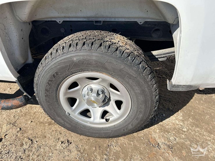 2019-chevrolet-silverado-1500-image-19